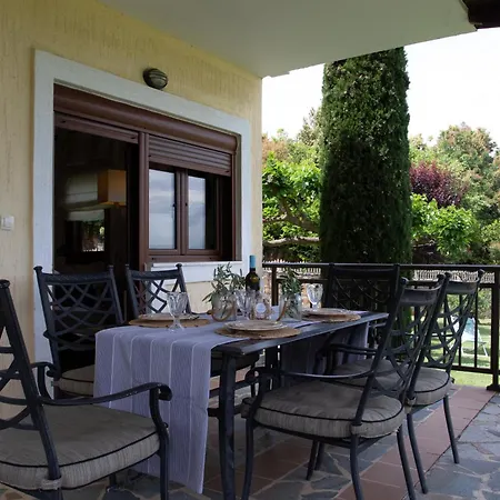 Zeusplace Divina Montagna فيلة نيوز  بانتيليموناس